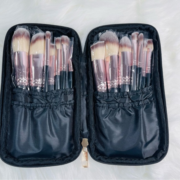 Brand New 18 Pcs Professional Makeup Brush Set/Black - Picture 9 of 11